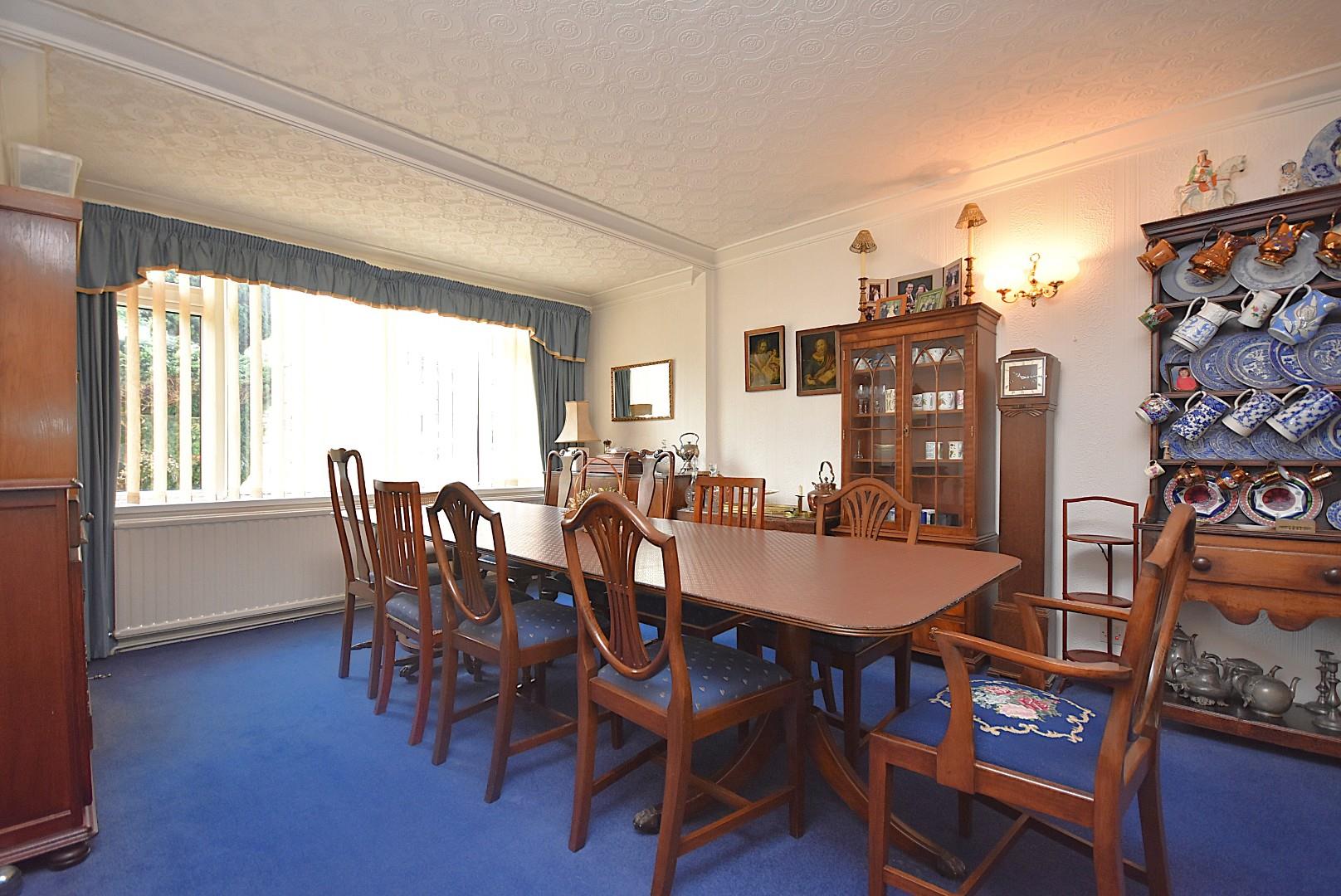 2 Heol-Y-Bryn, Barry, CF62 6SY